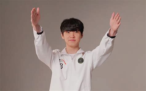 LCK Mùa Xuân 2021 Playoffs Chovy 1v9 thành công HLE đánh bại NS để