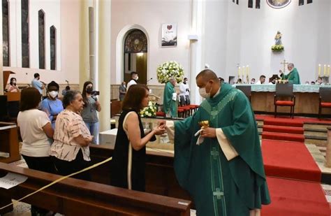 Galeria de fotos Primeira Missa do novo arcebispo Dom João Justino