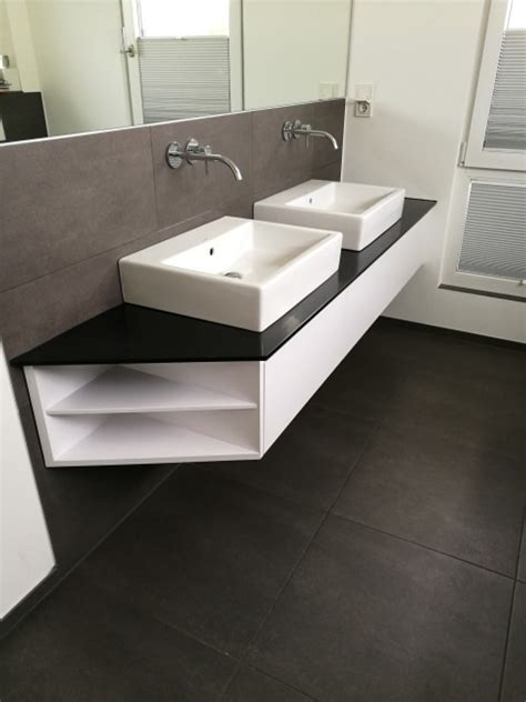 Schränke Bänke und weitere Möbel Contemporary Bathroom Hanover