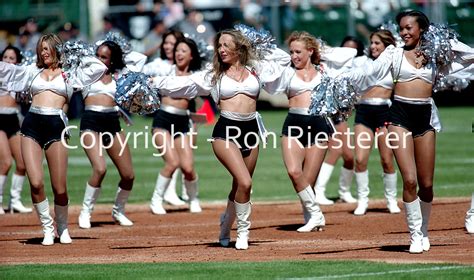 Raiderettes Ron Riesterer Photography