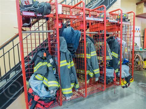 E073s Inside Fdny Firehouse Ladder 42 East Morrisania Br Flickr