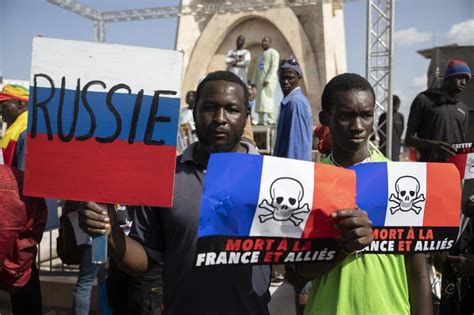 Herodote On Twitter Rt Samramani Protesters In Burkina Faso