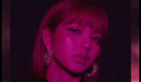 Blackpink Revelam Vídeo Poster Com Lisa Square Up Ptanime