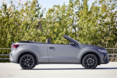 Vw T Roc Cabriolets New Edition Grey Adds Matt Grey Paint And A Dash