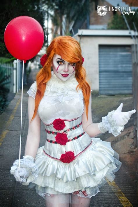 Pennywise Cosplays From IT (2017) - Media Chomp