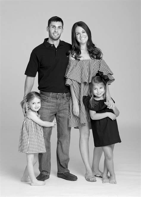 Styling a Studio Photoshoot // black and white photography // family photography | Family studio ...