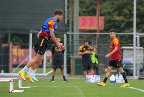 La Roma Torna Ad Allenarsi A Trigoria Dopo Il Match Con Il Betis FOTO