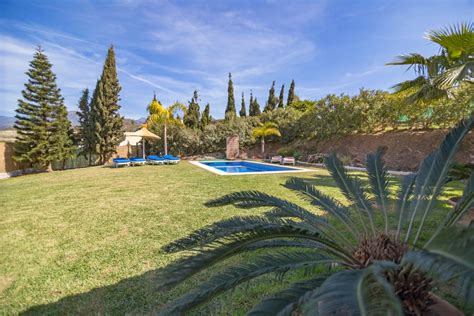 Ax N Casa Rural Con Piscina Privada En Nerja Andaluc A Simple