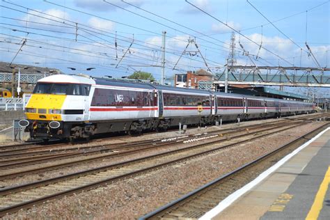 Lner Dvt Class 82 82214 Doncaster Lner Driving Van Trail… Flickr