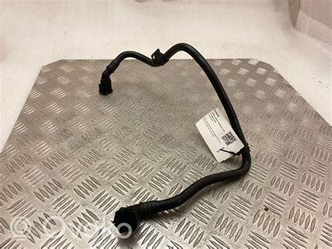 31338885 Volvo Xc90 Engine Coolant Pipehose 2190 € Rrr