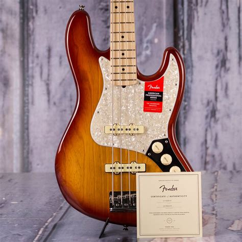 Fender 2019 Limited Edition Lightweight Ash American Professional Jazz Bass Sienna Sunburst