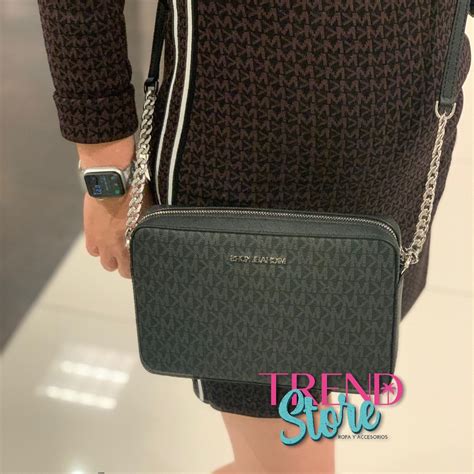 Crossbody Michael Kors Modelo Clásico Negro Monograma Trendstore