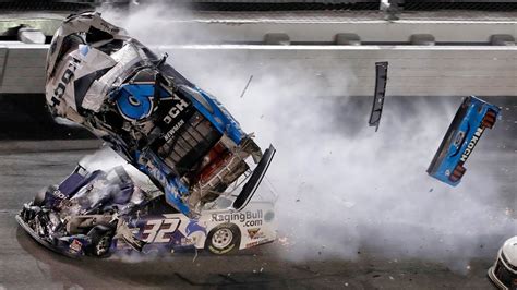 Newman Injured In Scary Crash In Final Lap Of Daytona 500 Youtube