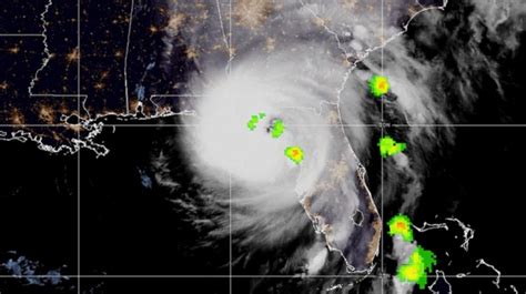 Helene Toca Tierra En El Noroeste De Florida Como Un Potente Hurac N De