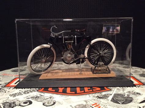 Harley-Davidson 1903-1904 Model In Case for Sale at Auction - Mecum ...