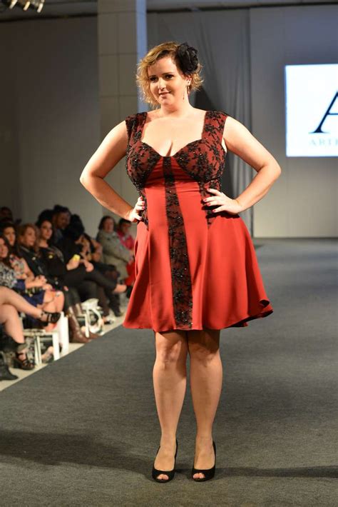 Arthur Caliman Mostra Cole O No Fashion Weekend Plus Size