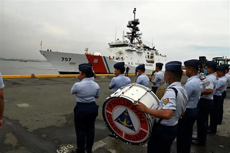 Us Coast Guard Legend Class Cutter Uscgc Midgett Wmsl 757 Arrives In Manila Philippines