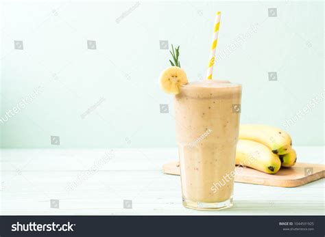 108 422 Banana Smoothi Images Stock Photos Vectors Shutterstock