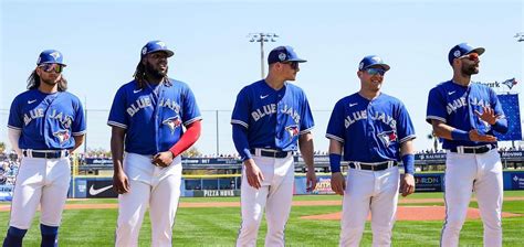 Toronto Blue Jays fans can get a new jersey at this pop up