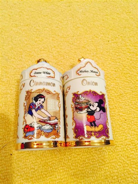 Disney 1995 Lenox Mickey Mouse Onion And Snow White Cinnamon 4 Spice