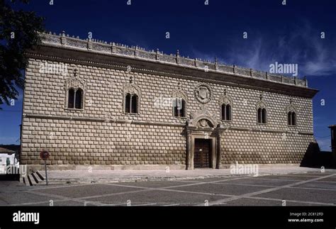 PALACIO DUCAL DE COGOLLUDO CONSTRUIDO HACIA EL AÑO 1500 ARQUITECTURA