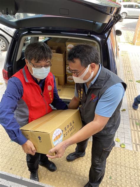 慈善團體贈新北市榮服處愛心物資 關懷榮民眷 生活 慈善團體贈新北市榮服處愛心物資 關懷榮民眷 青年日報