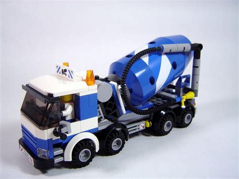 7990 Le camion à bétonnière LEGO Blog