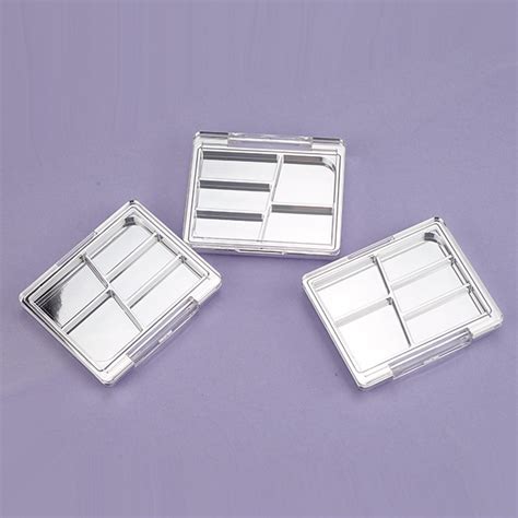 Luxury silver eyeshadow palette with clear lid - Zmic