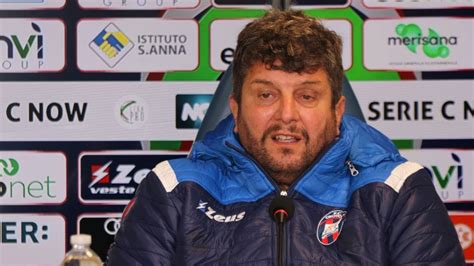 Serie C Il Crotone Pronto A Sfidare Il Foggia Baldini Sono Fiducioso