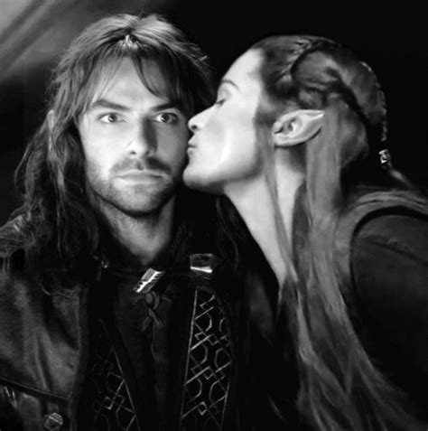 Tauriel Und Kili In 2020 Tauriel Kili Tauriel The Hobbit Movies