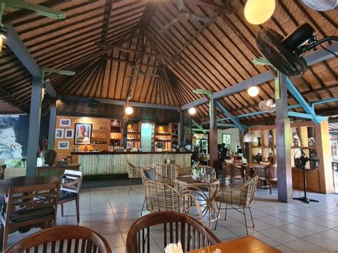 Full English Breakfast In Sanur At Retro Kitchen Tripatrek Travel