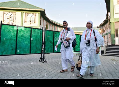 Srinagar Kashmir Th June Kashmiri Muslim Pilgrims Leave For