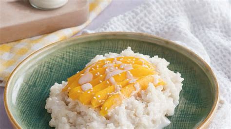 Eng Bee Tin Mango Sticky Rice Tikoy