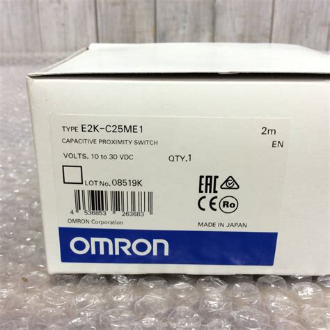 【未使用】 【ah 9208】★送料無料★ 未使用品 Omron オムロン 長距離タイプ静電容量形近接センサ E2k C25me1 2m