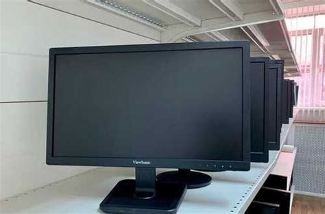 Мониторы 19 дюймов широкоформатные | Festima.Ru - Мониторинг объявлений