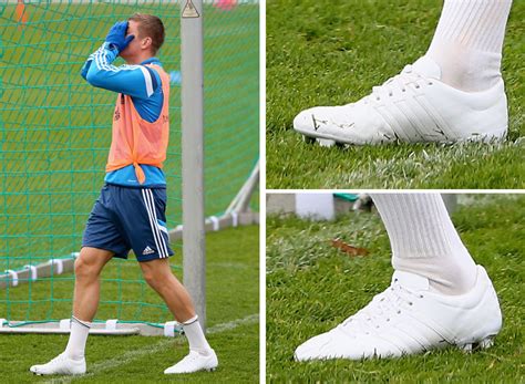 Toni Kroos Trains In New Adidas 11Pro SoccerBible