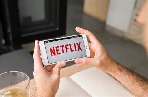 Netflix Usu Rios Precisam Trocar Assinatura Ap S Fim Do Plano B Sico