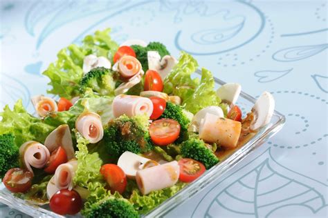 Deliciosa ensalada de Jamón y Brócoli Recetas Nestlé