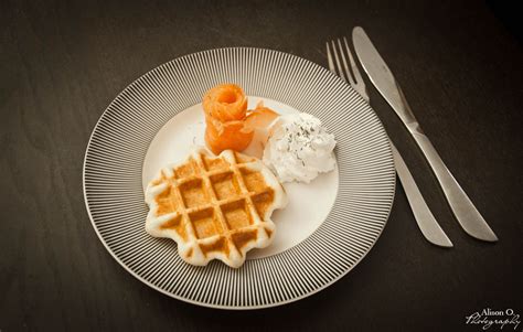 Gaufre de Liège au parmesan saumon fumé et chantilly citron La