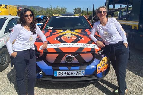 Top départ pour Manal et Armelle lors du Rallye Aïcha des Gazelles du