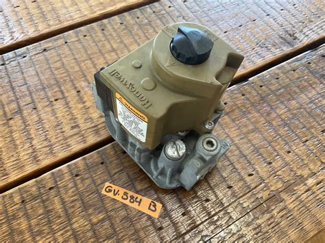 Furnace Gas Valve VR8205S2296 Honeywell EBay