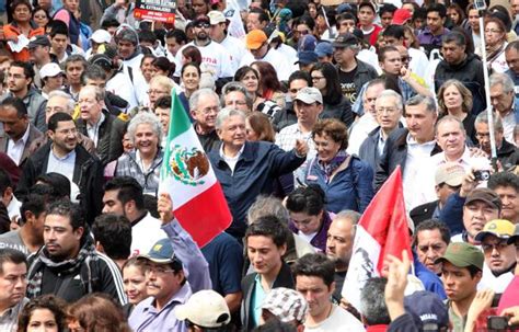 G Mexico D F Politician Politico Lopez Obrador El Ex