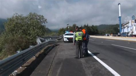 Camioneta Vuelca Sobre La México Toluca Y Cae A Barranco Murió Una Persona Saber Politico