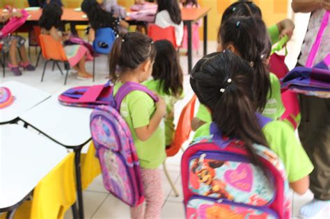 Entrega Dif Estatal Mochilas A Ni As Y Ni Os De La Casa Cuna Para El