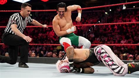 Angel Garza compares NXT and RAW