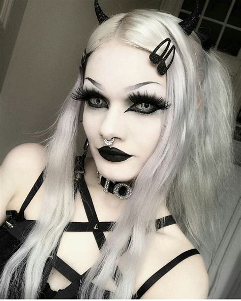 Goth Eye Makeup Inspiration