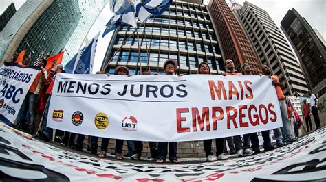 Fotos Manifestantes Protestam Contra A Alta Dos Juros Espetinho De