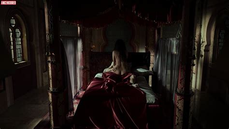 Naked Sarah Perles In El Cid