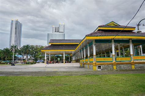 Revitalisasi Lapangan Merdeka Yang Dilakukan Bobby Nasution Harus