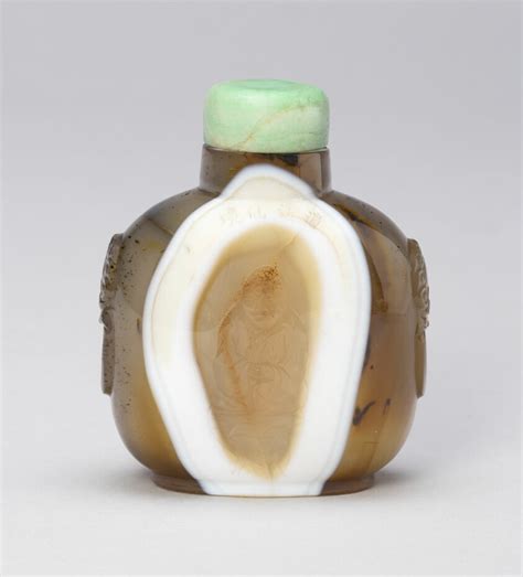 Snuff Bottle | The Art Institute of Chicago